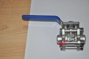 3 pieces manual operated threaded end ball valve