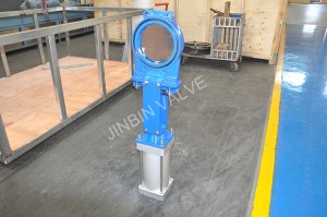 Pneumatic actuated ductile iron knife gate valve