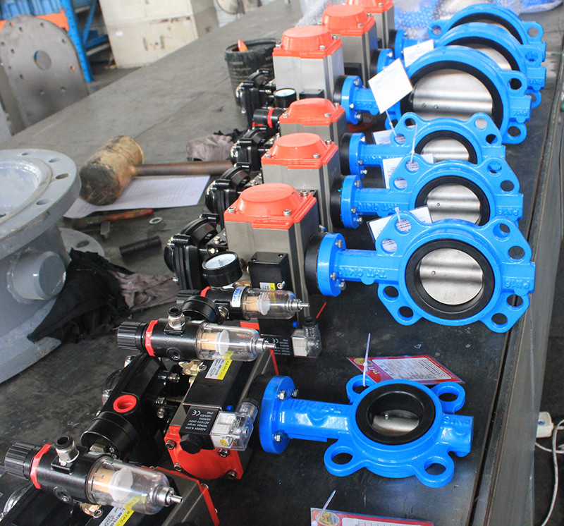 Pneumatic actuator wafer butterfly valve