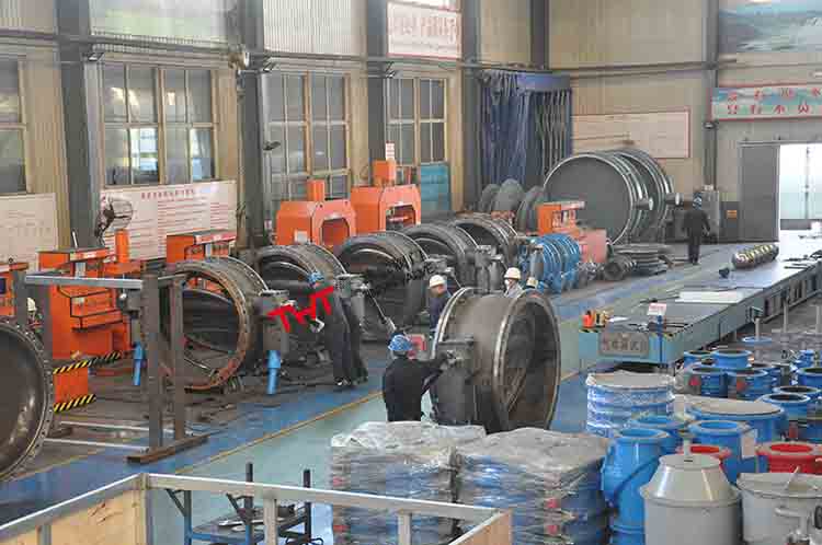 DN1600 knife gate valve and DN1600 butterfly buffer check valve were successfully completed