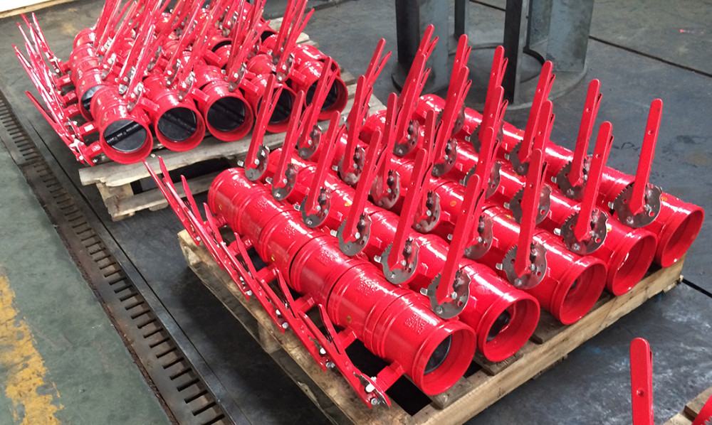 Grooved butterfly valve