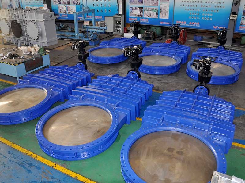Soft seal knife gate valve