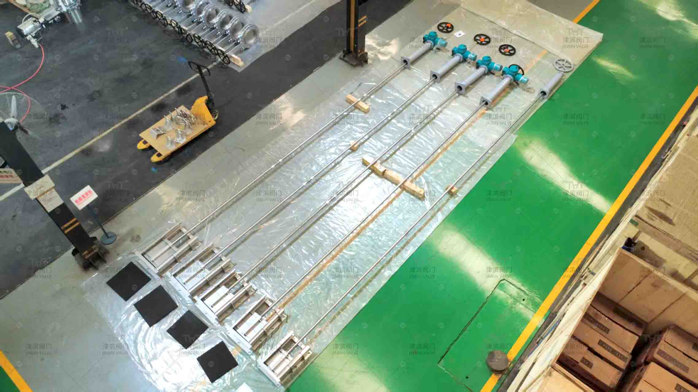 SS 316 wall mounted penstock gate 4