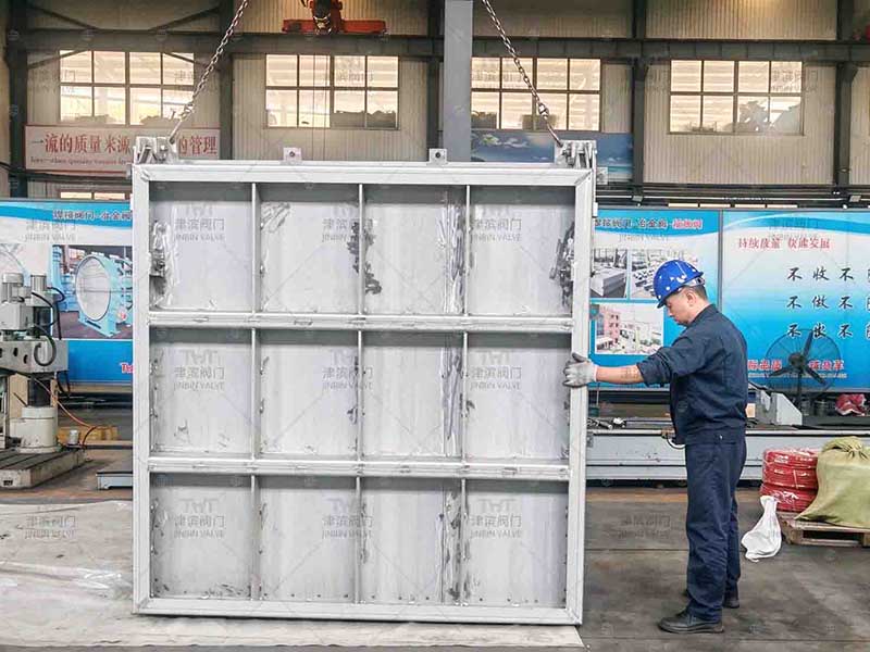 Stainless steel penstock and flap valve shipped to Djibouti