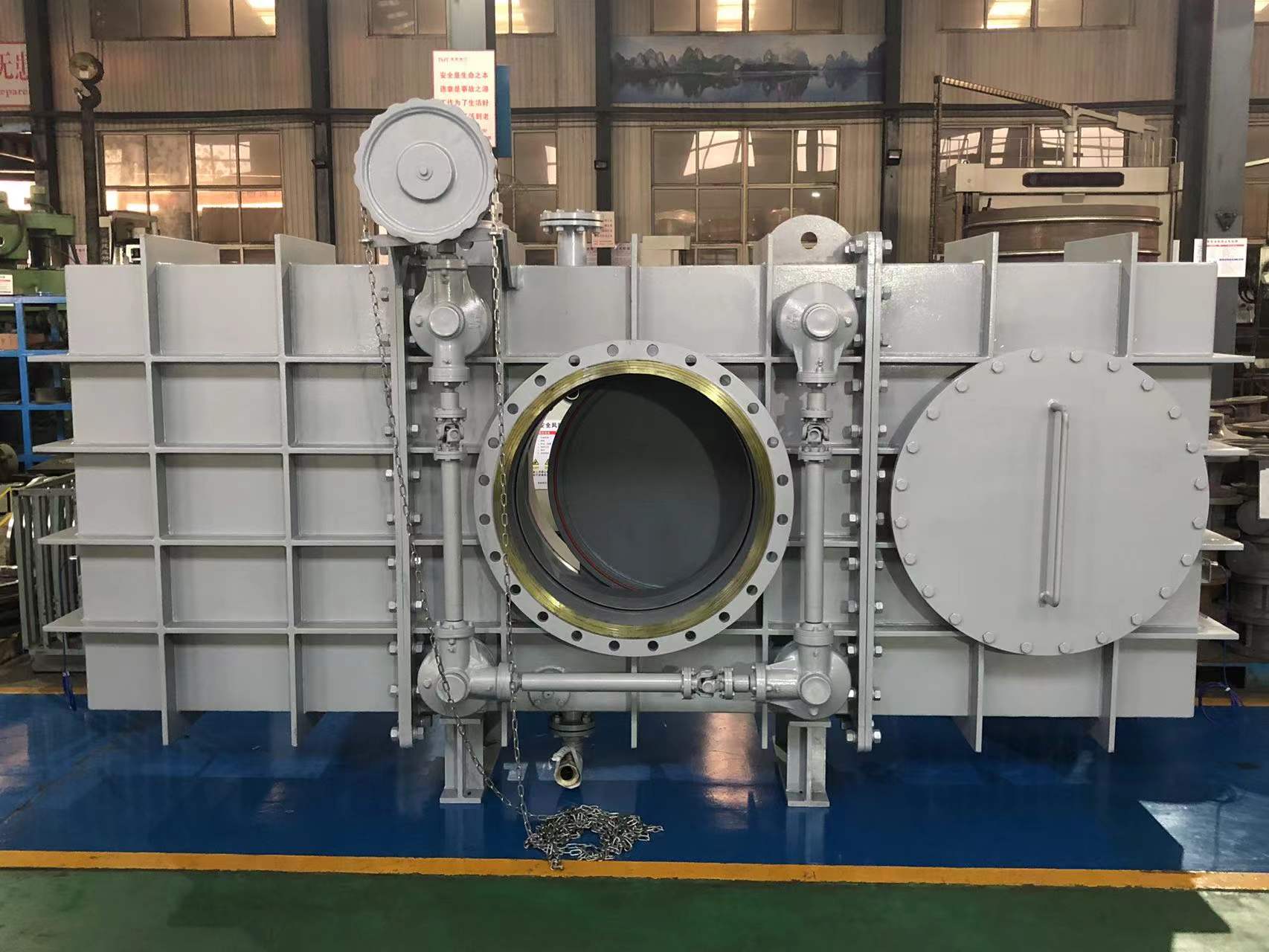 Closed blind valve