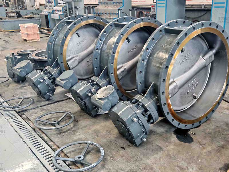 High performance triple eccentric butterfly valve for industrial applications