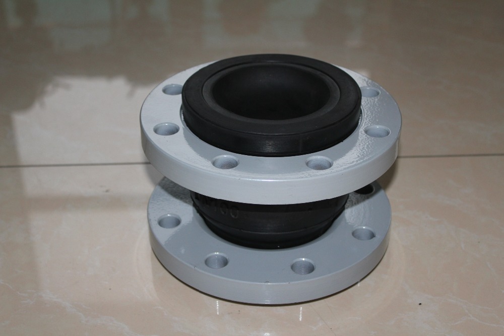 Single sphere flexible rubber joint