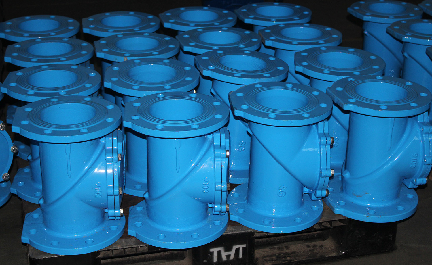 Rubber flapper swing check valve