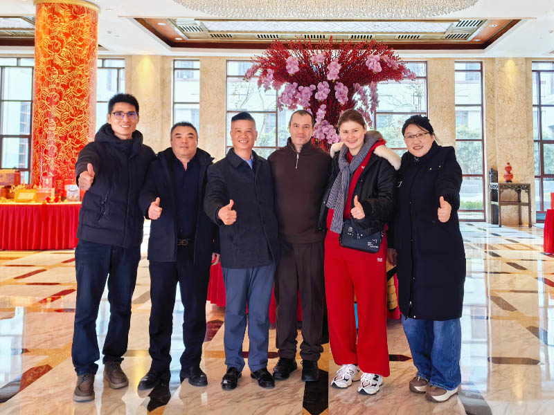 Welcome Russian friends to visit Jinbin Valve factory